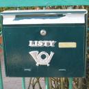 Mońki skrzynka na listy z logo poczty